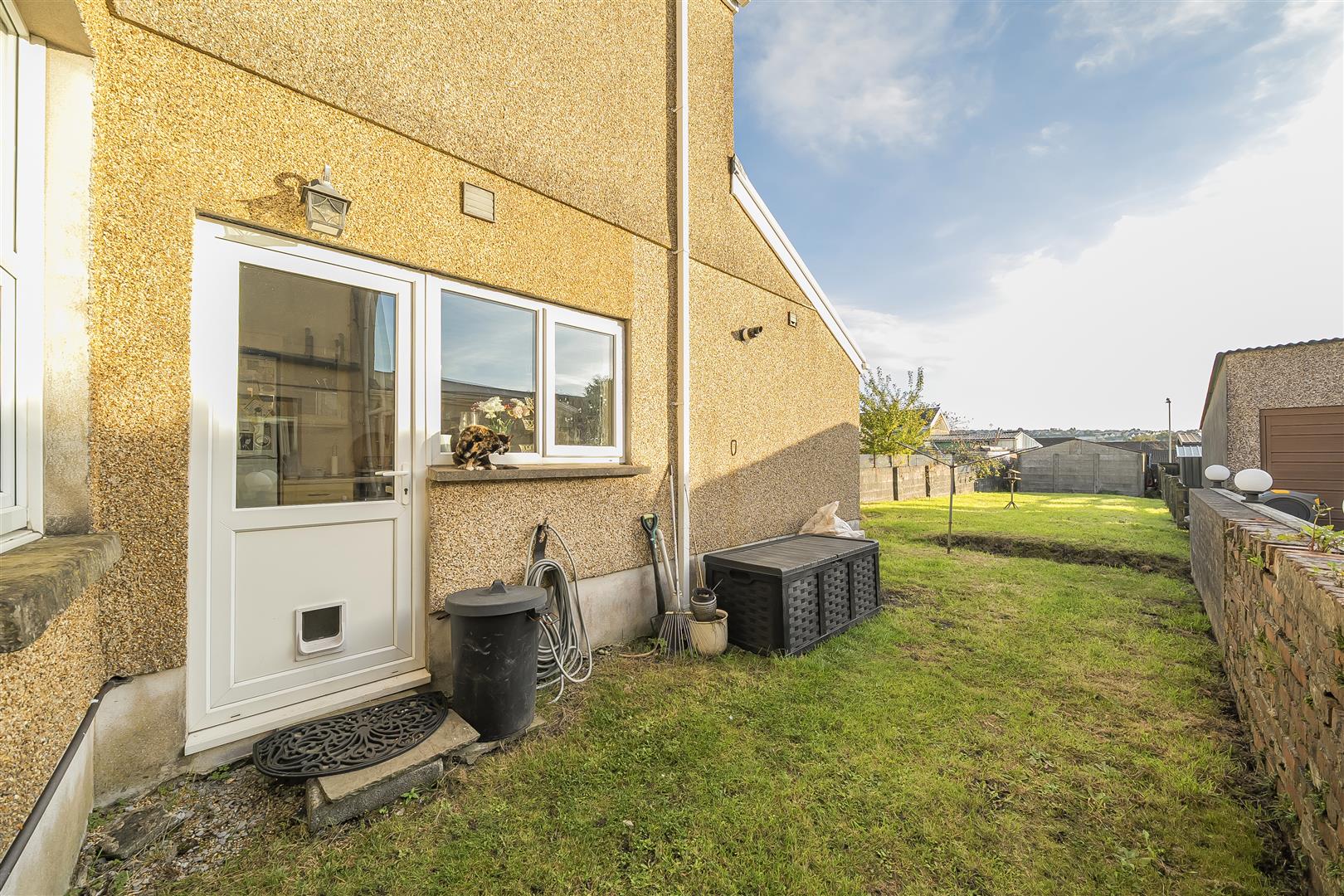 Middle Road, Gendros, Swansea, SA5 8EJ